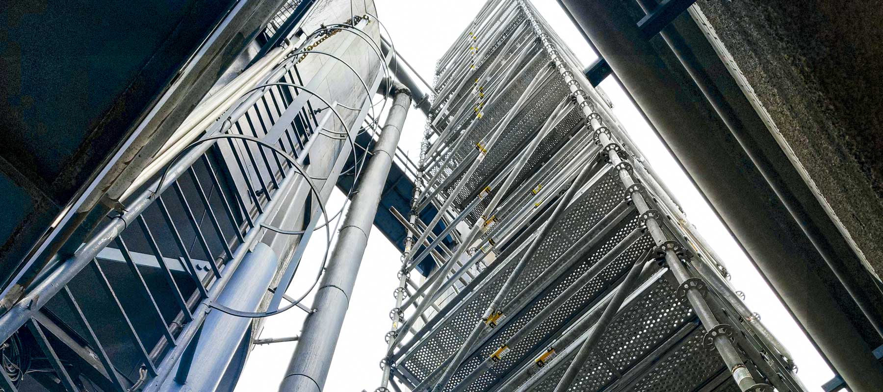 andamio multidireccional en el rubro industrial